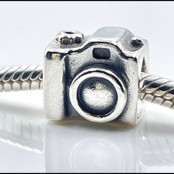 Pandora camera charm - Picture 4 of 7